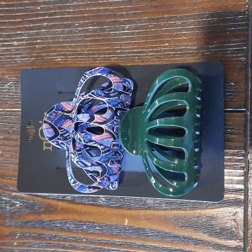 Hair clips